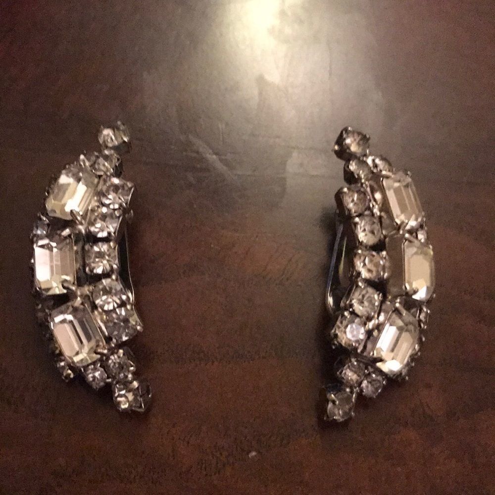 Vintage clip on crystal earrings